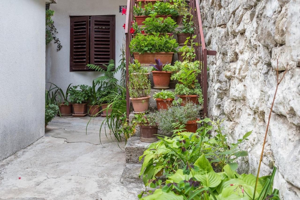 Modern And Practical Studio In The Heart Of Split Exterior photo